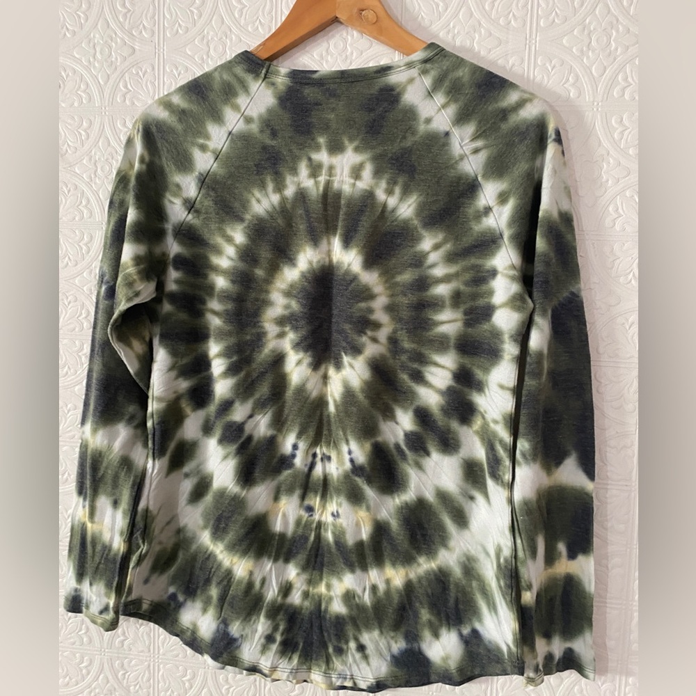 No Boundaries | Long-sleeve Shirt | Large - Picture 2 of 3